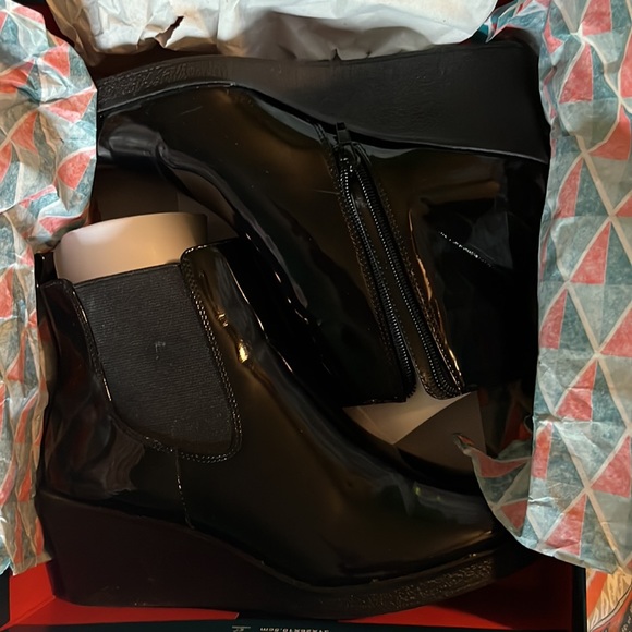 💦Aerosoles Ankle Boots (Brandi)💦 - Picture 4 of 4